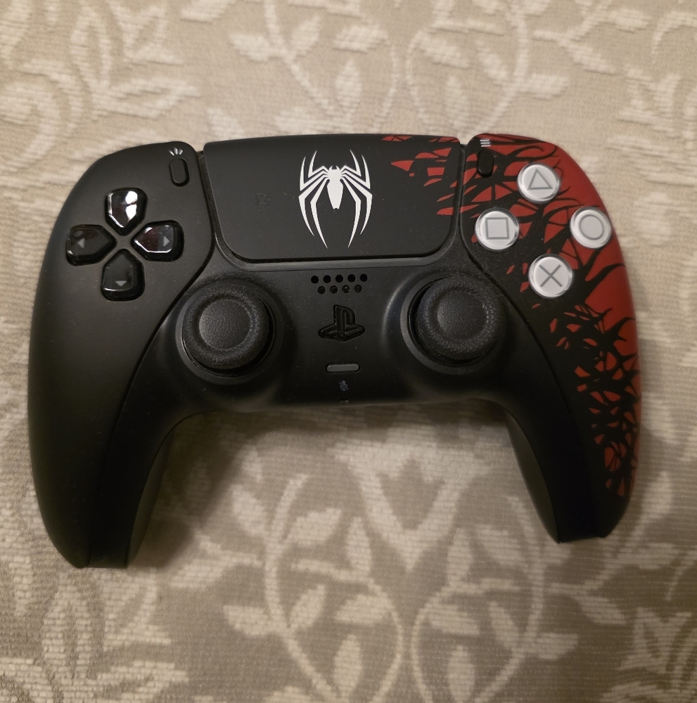 PS5 Spiderman Controller